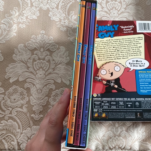 Family Guy DVD Box sets - Picture 5 of 12